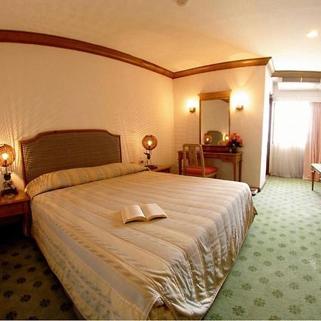 Down Town Inn, Chiang Mai Zewnętrze zdjęcie